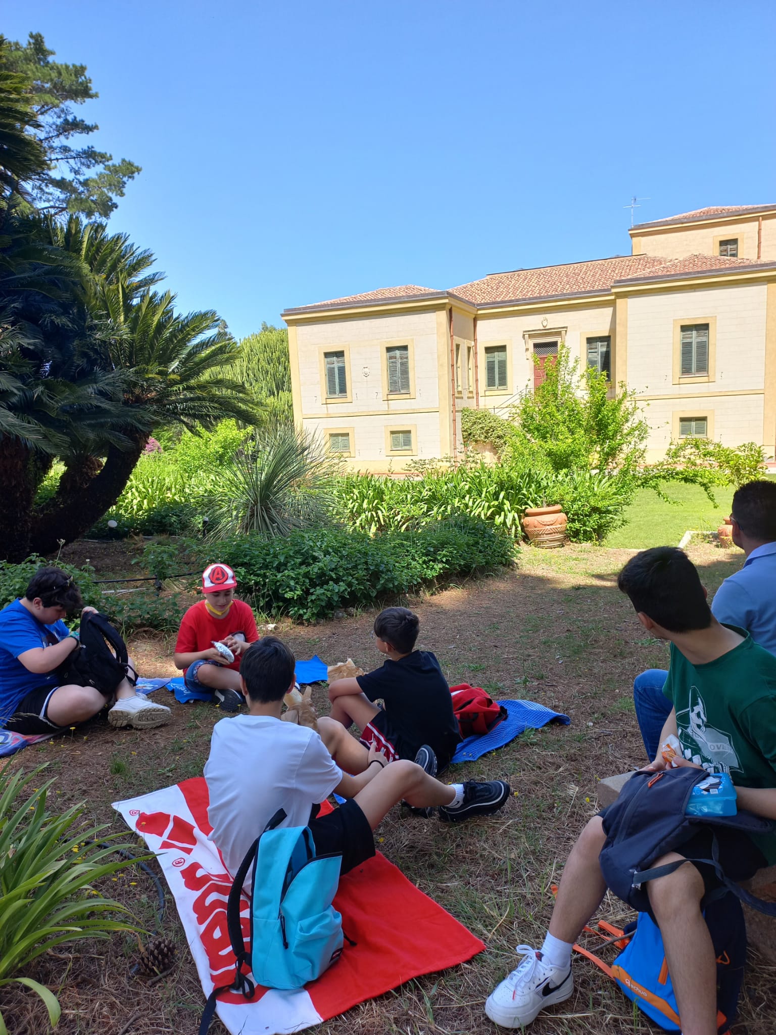 pensiamo-in-piccolo-ti-porto-al-porto-visita-guidata-classe-ii